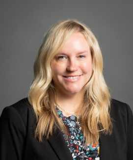 Headshot of Tara Groth