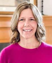 Headshot of Beth Olson